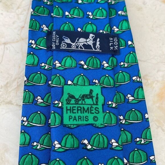 Hermes 100% Silk Blue & Green Horse Jockey Hat (684 OA) Tie - Picture 10 of 10